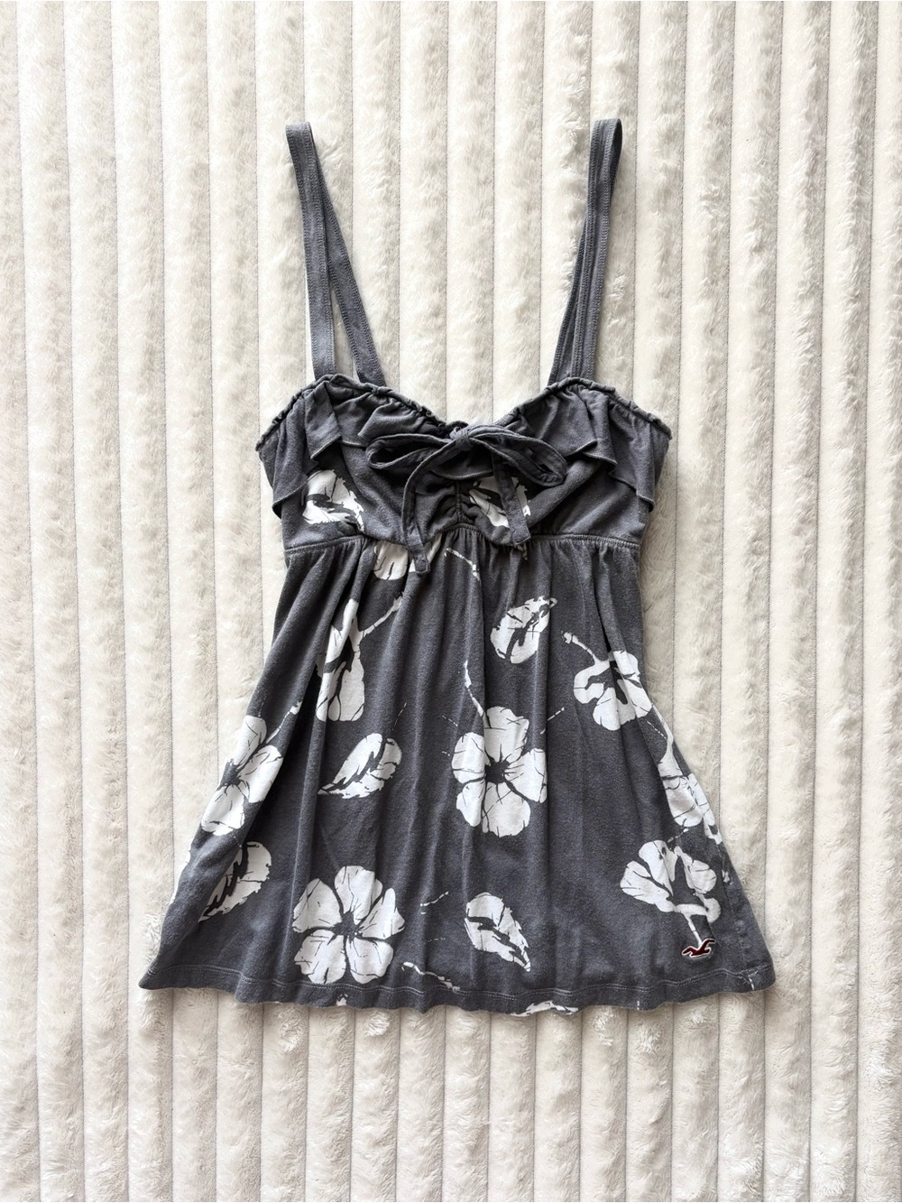 Hollister Vintage Y2K Grey Floral Tie-Front Babydoll Top